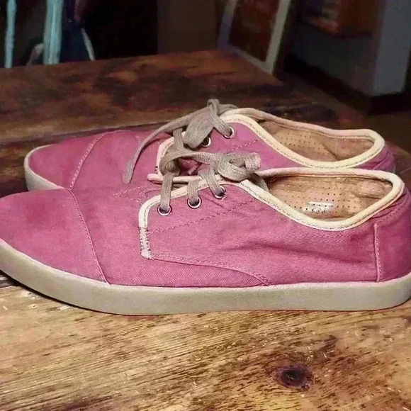 Toms Burgandy Canvas Sneakers - Picture 5 of 7